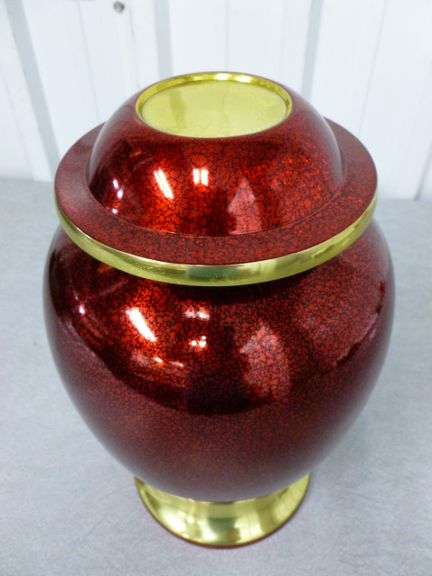 New - Large Cast Aluminum Engravable Urn With Screw Off Lid - 7" Diameter x 11" H