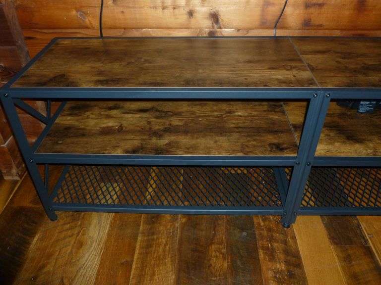 Nice Metal Framed Display Shelf