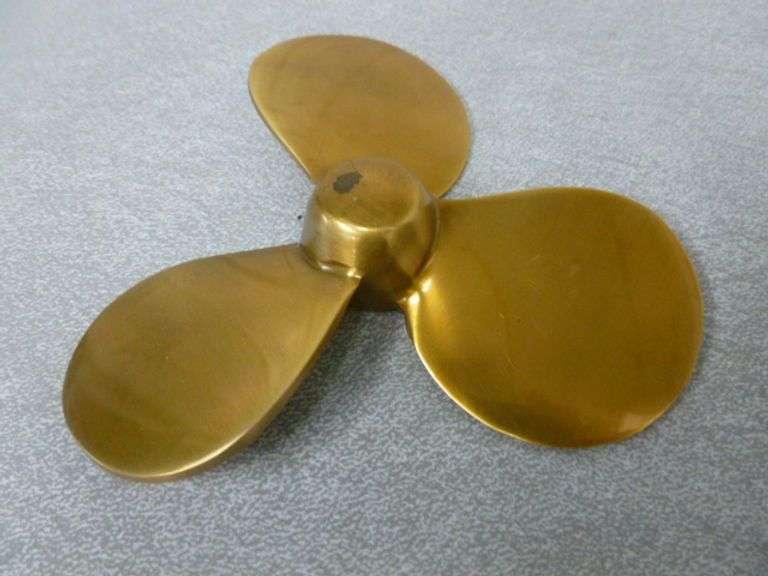 Brass Boat Prop Themed Decoration - 4.5" Diameter