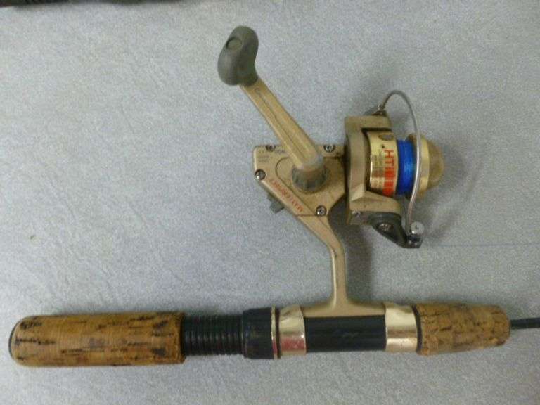 (2) Ice Fishing Jiggle Sticks / Includes An Open Face Combo