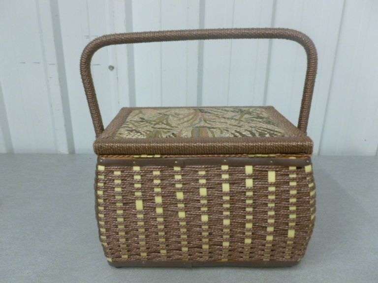 Sewing Basket - Flip Lid