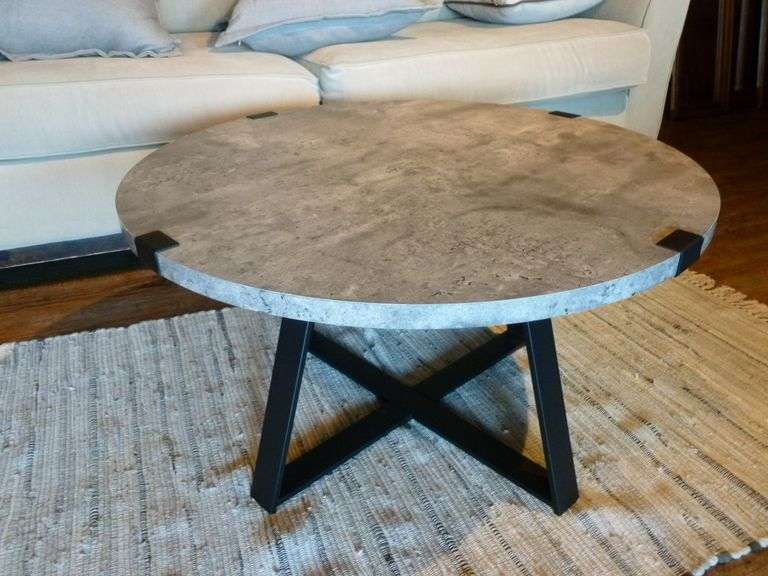 Nice Metal Framed Round Top Coffee Table