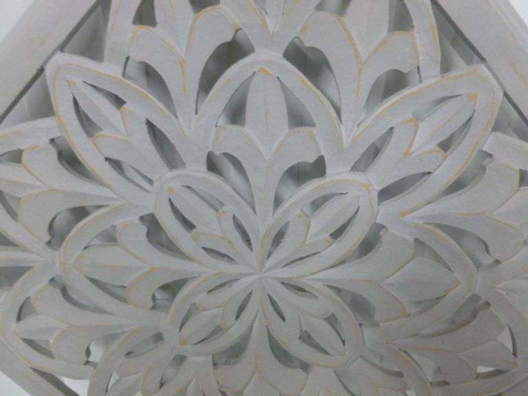 Wooden Trellis Wall Decoration - 17.5" x 17.5"