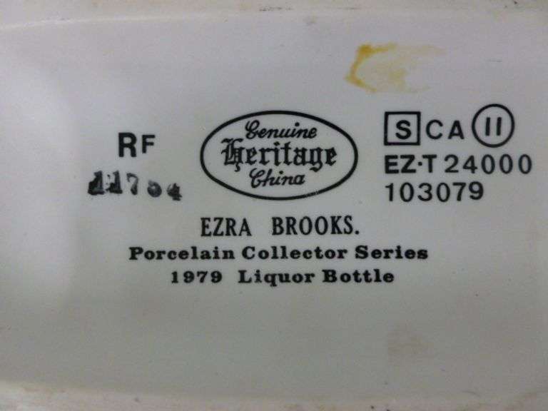 Collectible Ezra Brooks - 1962 Corvette Mako Shark Liquor Decanter with Original Box