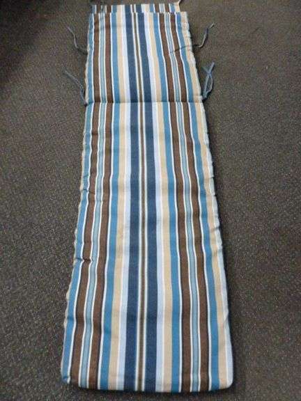 Patio Lounger Chair Cushion / Reversible - 3 " Thick