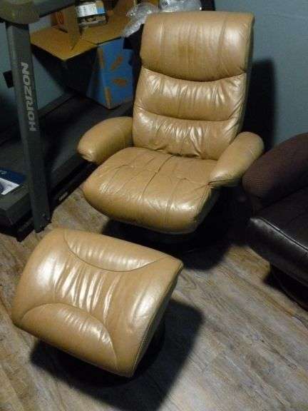 Lane - Tan Leather Swivel Reclining Chair With Ottoman