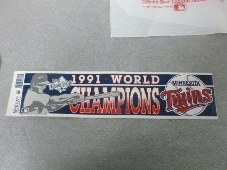 Minnesota Twins Collectibles - Homer Hankies
