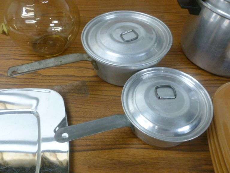 Group Of Cookware / Aluminum Sauce Pans / Pasta Kettle / Tupperware / Serving Tray