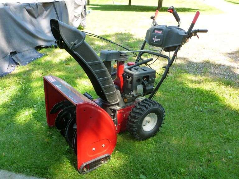 Nice Craftsman E-Z Steer / Gas Snowblower