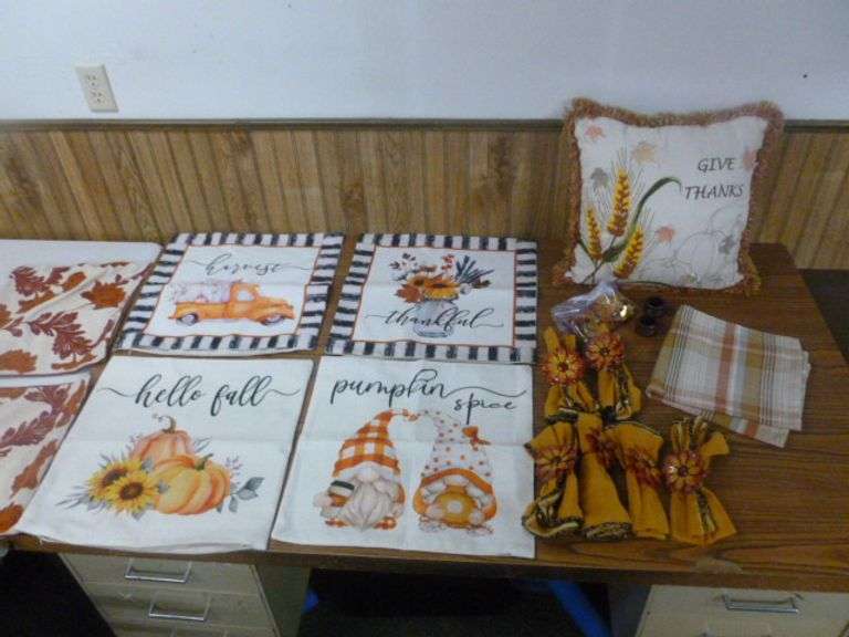 Group Of (4) New Fall Themed Couch Pillow Covers / Pillow / Related Items