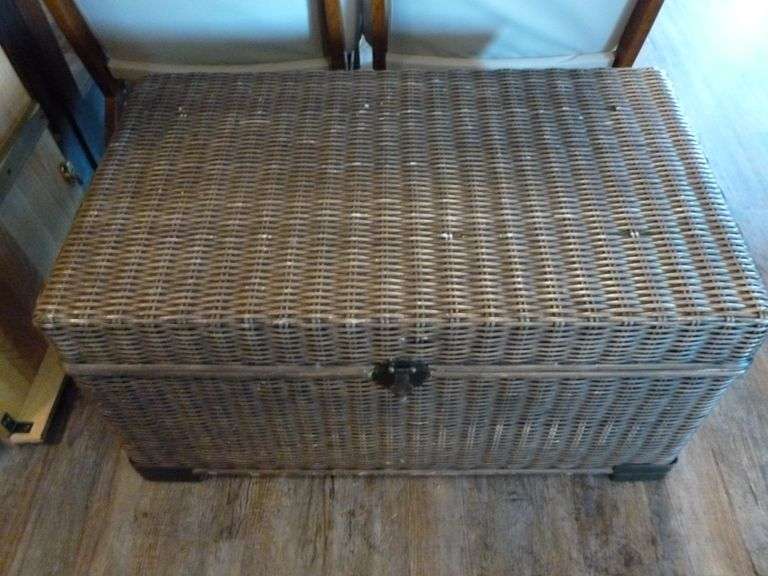 Large Wood Lined Wicker Trunk