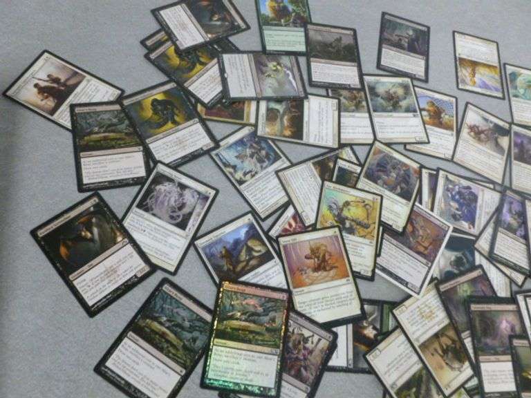 Large Group Of Collectible Magic The Gathering Trading Cards