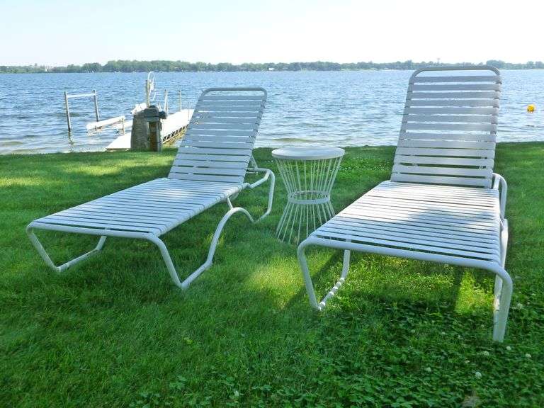 Nice (3) Piece Beach Lounger Set