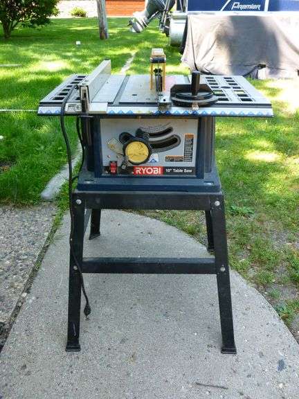 Nice Ryobi 10" Table Saw Model BTS10S