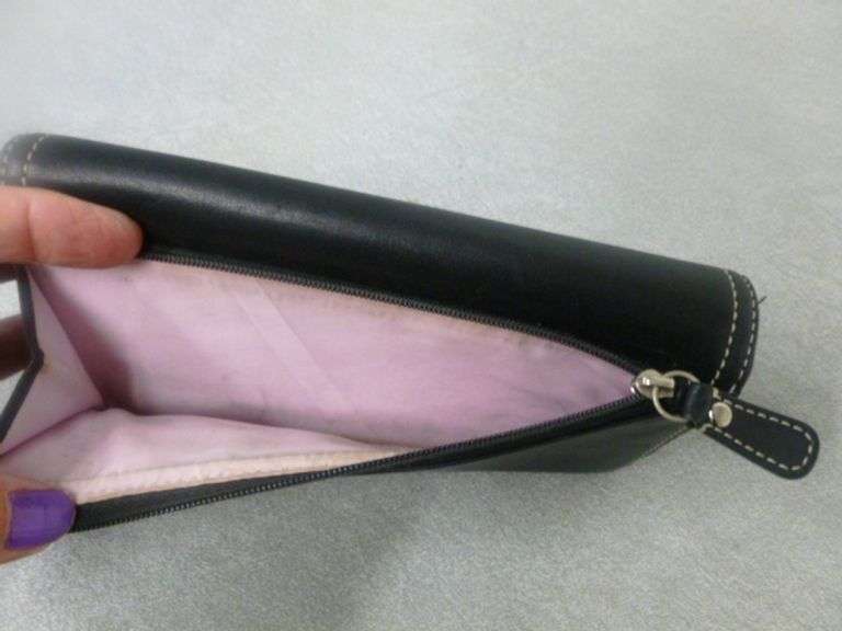 Coach Women's Leather Wallet - 8" L