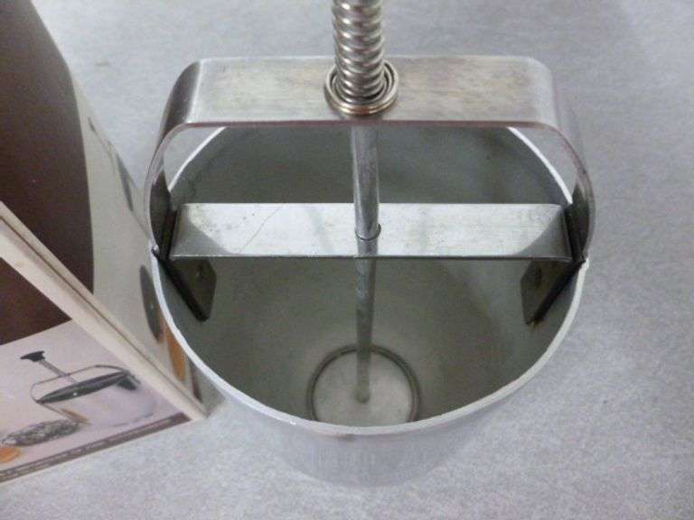 J&F Importers Donut Maker No. 288