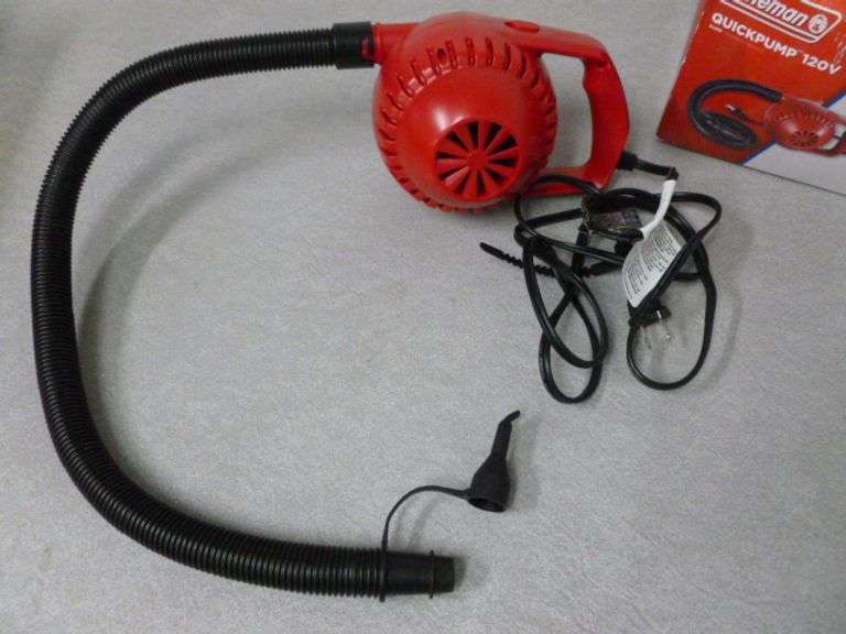 Coleman Quickpump 120 V Pump