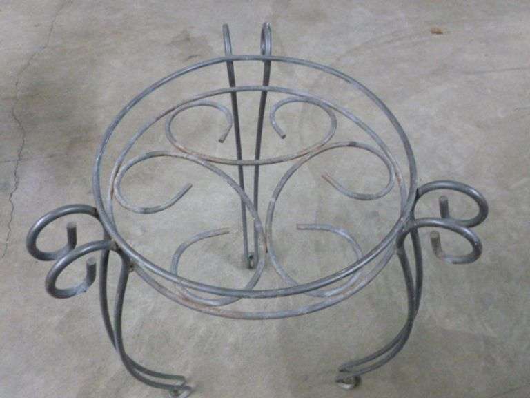 Heavy Duty Rod Iron Planter Stand - 12" Planter / 21" H