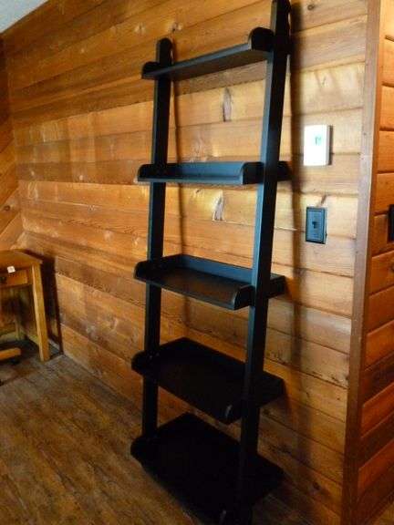 Large Wooden Ladder Shelf - Five Tiered