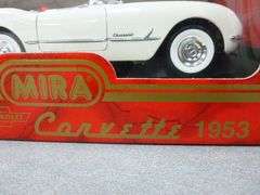 New Collectible Mira - Calidad Golden Line 1953 Corvette  - E1:18 Scale Die Cast Metal Car