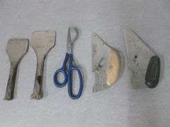 (5) Carpet Installers Specialty Tools