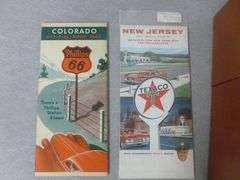 Group Of (6) Vintage Oil Company Road Maps / With Map Organizer Box