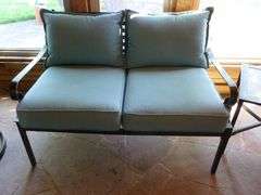Nice (4) Piece Metal Framed Patio Set
