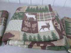 Nice Upnorth Themed Queen Quilt / (2) Pillow Shams