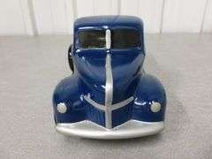Collectible Teleflora - Ford Ceramic Truck Mantle Decoration - 10.5" L
