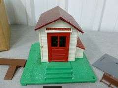 Vintage Lionel Trains Whistling Station No. 125