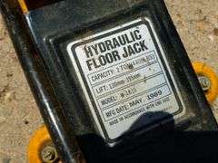 Wilmar 2 Ton Hydraulic Floor Jack