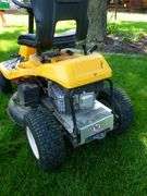 Nice Cub Cadet CC 30 H Hydro Drive Lawn Tractor