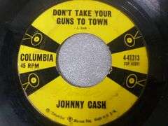 (5) Collectible 45's Records - Elvis / Johnny Cash