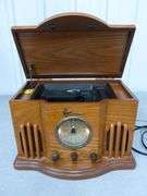 Emerson AM/FM Old Style Countertop Radio With CD Model NR51AK