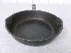 Vintage No. 5 Cast Iron Fry Pan - 8.5" Across - Taiwan