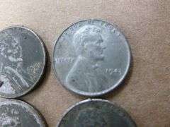 (4) Steel Wheat Lincoln Pennies - (2) 1943 D - (1) 1943 and (1) 1943 S