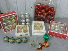 Large Group Of Nice Christmas Tree Ornaments / Bulbs