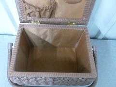 Sewing Basket - Flip Lid
