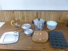 Group Of Cookware / Aluminum Sauce Pans / Pasta Kettle / Tupperware / Serving Tray