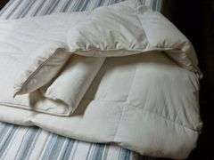 Nice Complete Queen Bed - See Description