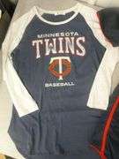 Collectible Minnesota Twins Men's Jersey Size Medium / Women's Shirt Size M