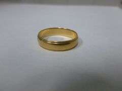 Nice Men's 14K Gold Band Ring Size 9.5 - Weighs About 6 Grams