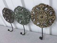 Modern Metal Art Wall Mount Coat Rack - 16" W