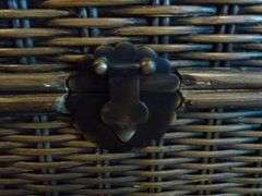 Large Wood Lined Wicker Trunk