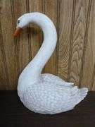 Nice Collectible 1988 Homco Molded Resin Type Swan Mantle Decoration - 12" H