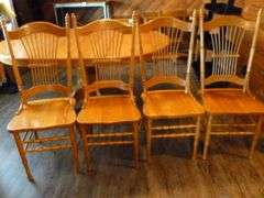 Beautiful Shin - Lee (5) Piece Solid Oak Dining Room Set