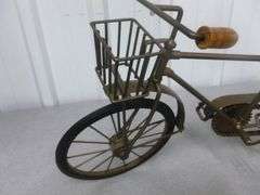 Nice Metal Bike Mantle Decoration