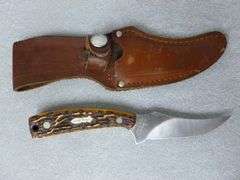 Schrade USA Uncle Henry No. 152 UH Knife With Sheath - 7.5" H