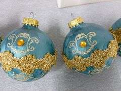 Large Group Of Nice Christmas Tree Ornaments / Bulbs