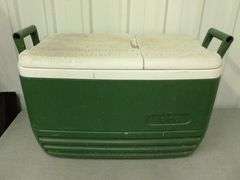 Igloo 40 Quart Cooler With Measuring Bar